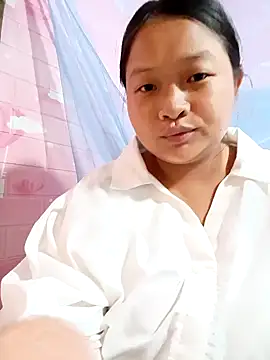 Snapshot of girl-babi chatting on 07.20.26 girl-babi online show from 07.20.26