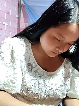 Snapshot of girl-babi chatting on 07.22.26 girl-babi online show from 07.22.26