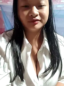 Snapshot of girl-babi chatting on 07.29.26 girl-babi online show from 07.29.26