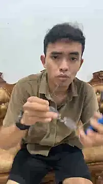 Snapshot of rand1101 chatting on 10.15.25 rand1101 online show from 10.15.25