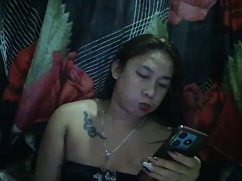 Snapshot of Wild_mhiesoo chatting on 09.16.25 Wild mhiesoo online show from 09.16.25