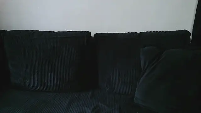   Leyla   online show from 10.11.25