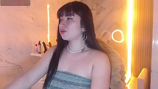 Snapshot of Sophia_tf chatting on 09.26.25 Sophia tf online show from 09.26.25