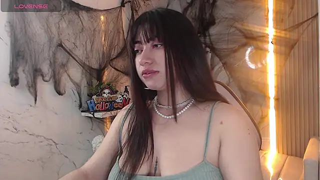 Snapshot of Sophia_tf chatting on 10.14.25 Sophia tf online show from 10.14.25