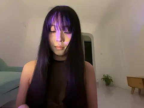 77momomo online show from 11.11.25