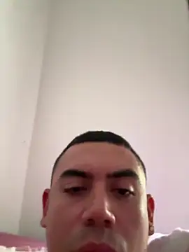 Snapshot of davidxxx099 chatting on 09.28.25 davidxxx099 online show from 09.28.25