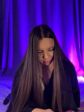 Snapshot of Chloe_loo chatting on 09.19.25 Chloe loo online show from 09.19.25