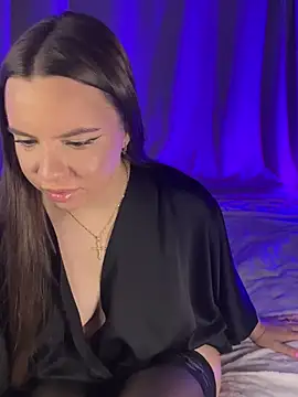 Snapshot of Chloe_loo chatting on 10.01.25 Chloe loo online show from 10.01.25