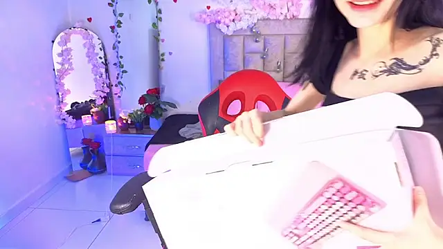 Snapshot of Isla_rosee18 chatting on 04.17.26 Isla rosee18 online show from 04.17.26