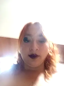 Snapshot of Mariana-94 chatting on 10.29.25 Mariana-94 online show from 10.29.25