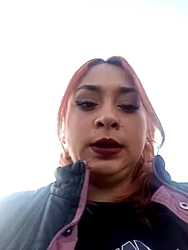 Snapshot of Mariana-94 chatting on 11.10.25 Mariana-94 online show from 11.10.25