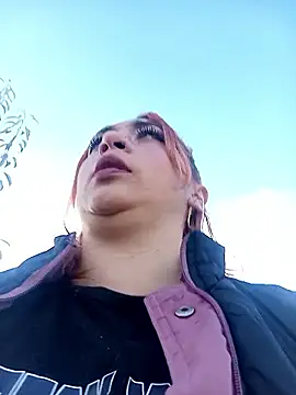 Snapshot of Mariana-94 chatting on 11.12.25 Mariana-94 online show from 11.12.25