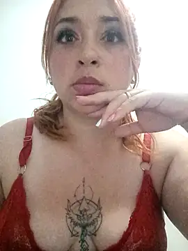 Snapshot of Mariana-94 chatting on 12.18.25 Mariana-94 online show from 12.18.25