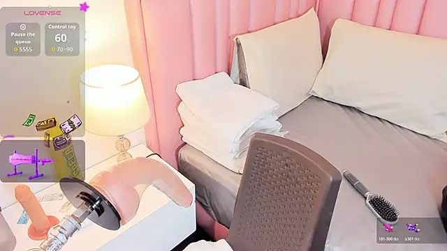 TIFFANY GLOW   online show from 01.18.26