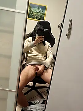 Snapshot of LucifertheGenius chatting on 09.22.25 LucifertheGenius online show from 09.22.25