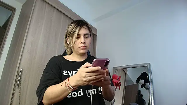 Snapshot of brunothompson3 chatting on 09.15.25 brunothompson3 online show from 09.15.25