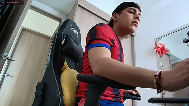 brunothompson3 online show from 12.20.25