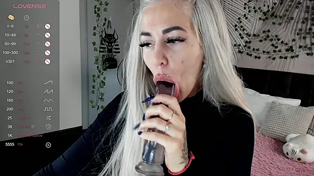 Kira Key online show from 12.14.25