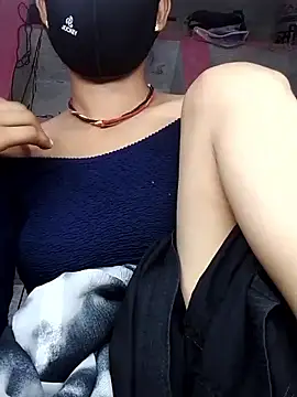 Snapshot of Hut_rotu_cute chatting on 09.15.25 Hut rotu cute online show from 09.15.25