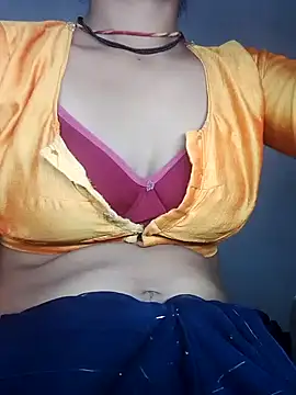 Snapshot of Hut_rotu_cute chatting on 09.24.25 Hut rotu cute online show from 09.24.25