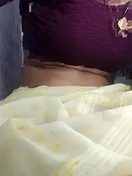 Snapshot of Hut_rotu_cute chatting on 02.01.26 Hut rotu cute online show from 02.01.26