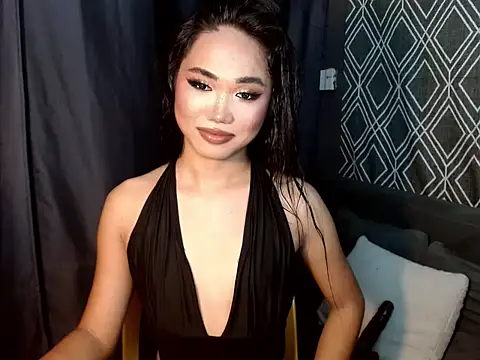 Snapshot of hugesignificant_69 chatting on 12.22.25 hugesignificant 69 online show from 12.22.25