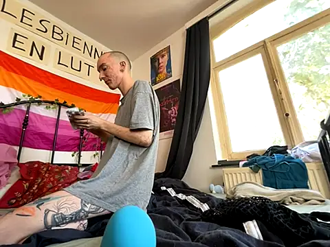 Snapshot of Styxlust chatting on 09.09.25 Styxlust online show from 09.09.25