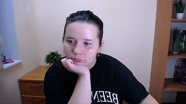 Mina sky  online show from 09.09.25