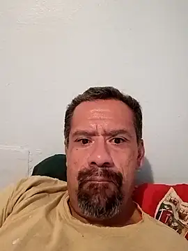 Snapshot of curiousonlooker10 chatting on 10.14.25 curiousonlooker10 online show from 10.14.25