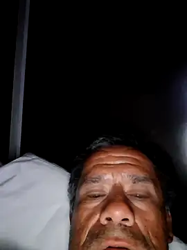 Snapshot of curiousonlooker10 chatting on 03.22.26 curiousonlooker10 online show from 03.22.26