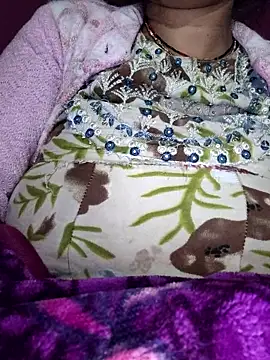 CUTGIRL76 online show from 12.22.25