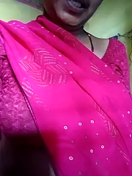 Snapshot of Isha_Gulati chatting on 09.18.25 Isha Gulati online show from 09.18.25