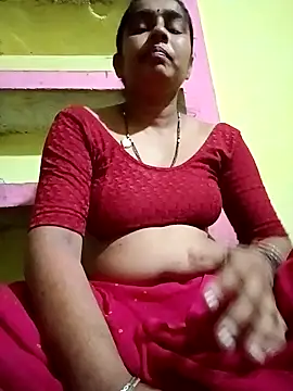 Snapshot of Isha_Gulati chatting on 09.24.25 Isha Gulati online show from 09.24.25