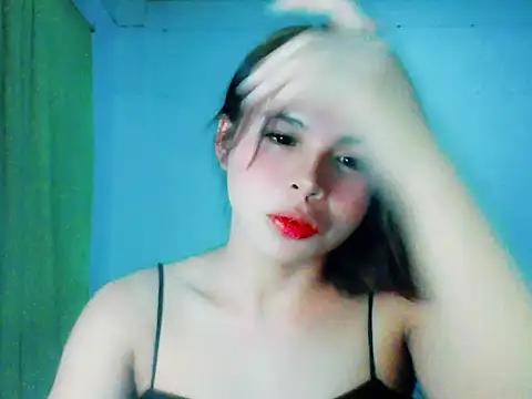 Snapshot of kera_metina chatting on 12.17.25 kera metina online show from 12.17.25