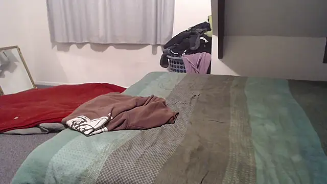 Snapshot of idiotpig66 chatting on 03.07.25 idiotpig66 online show from 03.07.25