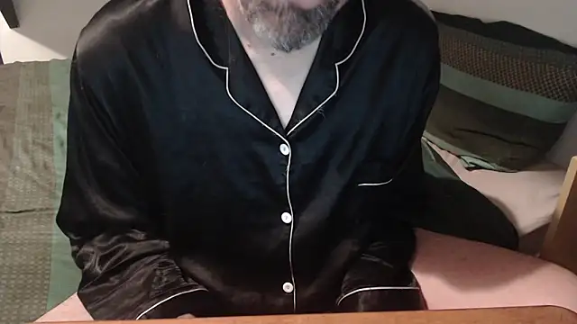 Snapshot of idiotpig66 chatting on 03.08.25 idiotpig66 online show from 03.08.25