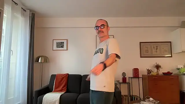 Milkywaymen online show from 02.01.26