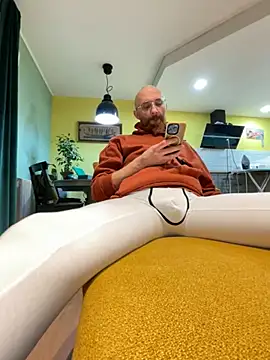 smint06 online show from 10.30.25