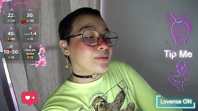 Snapshot of Cherry_vald chatting on 06.21.26 Cherry vald online show from 06.21.26