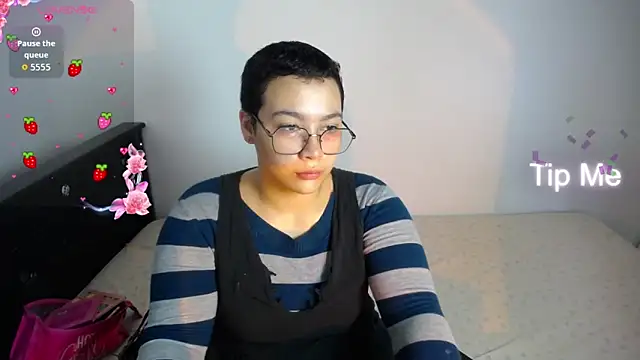Snapshot of Cherry_vald chatting on 07.05.26 Cherry vald online show from 07.05.26