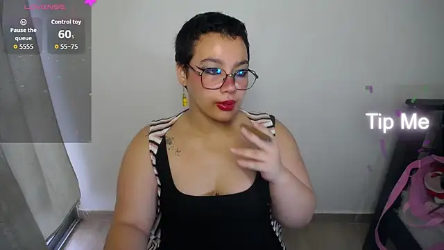 Snapshot of Cherry_vald chatting on 07.16.26 Cherry vald online show from 07.16.26