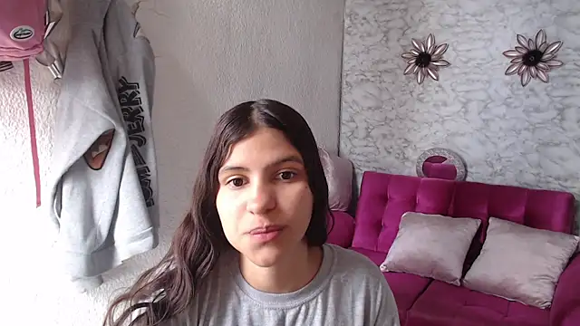 Snapshot of Evagirl69 chatting on 05.05.26 Evagirl69 online show from 05.05.26