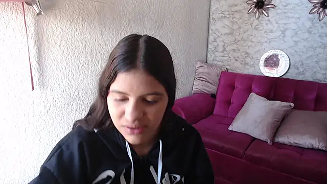 Snapshot of Evagirl69 chatting on 05.20.26 Evagirl69 online show from 05.20.26