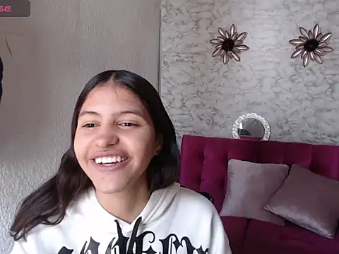 Snapshot of Evagirl69 chatting on 07.28.26 Evagirl69 online show from 07.28.26