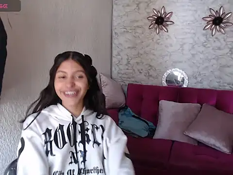 Snapshot of Evagirl69 chatting on 07.28.26 Evagirl69 online show from 07.28.26