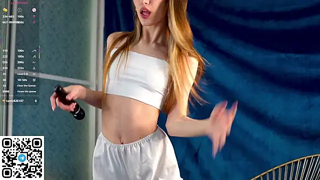 Quinavelle online show from 11.22.25