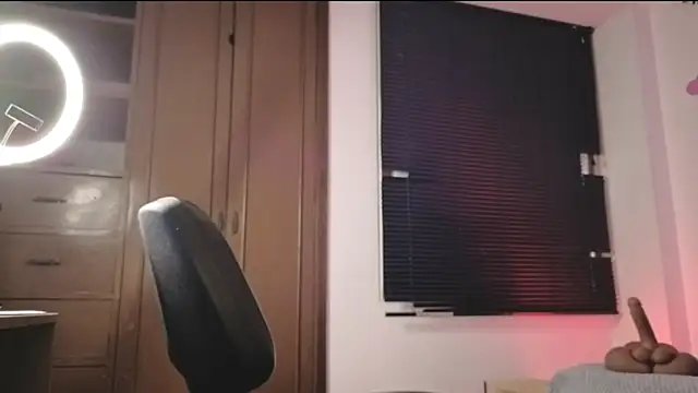 Snapshot of MiaCollinssx chatting on 03.06.26 MiaCollinssx online show from 03.06.26