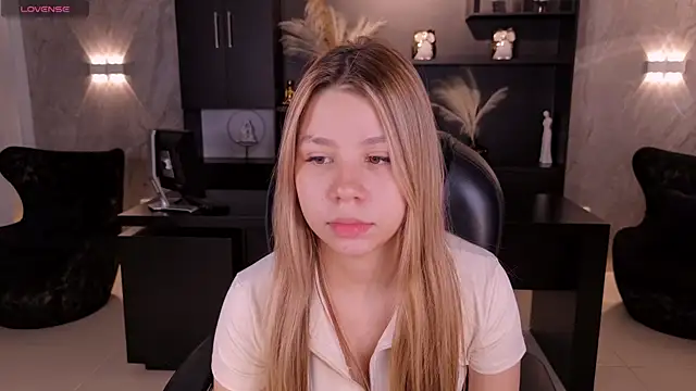 TiffannySins online show from 07.11.26