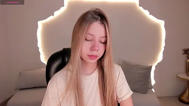 TiffannySins online show from 07.25.26