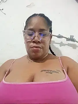 Snapshot of Big_ass_submissive chatting on 06.19.26 Big ass submissive online show from 06.19.26